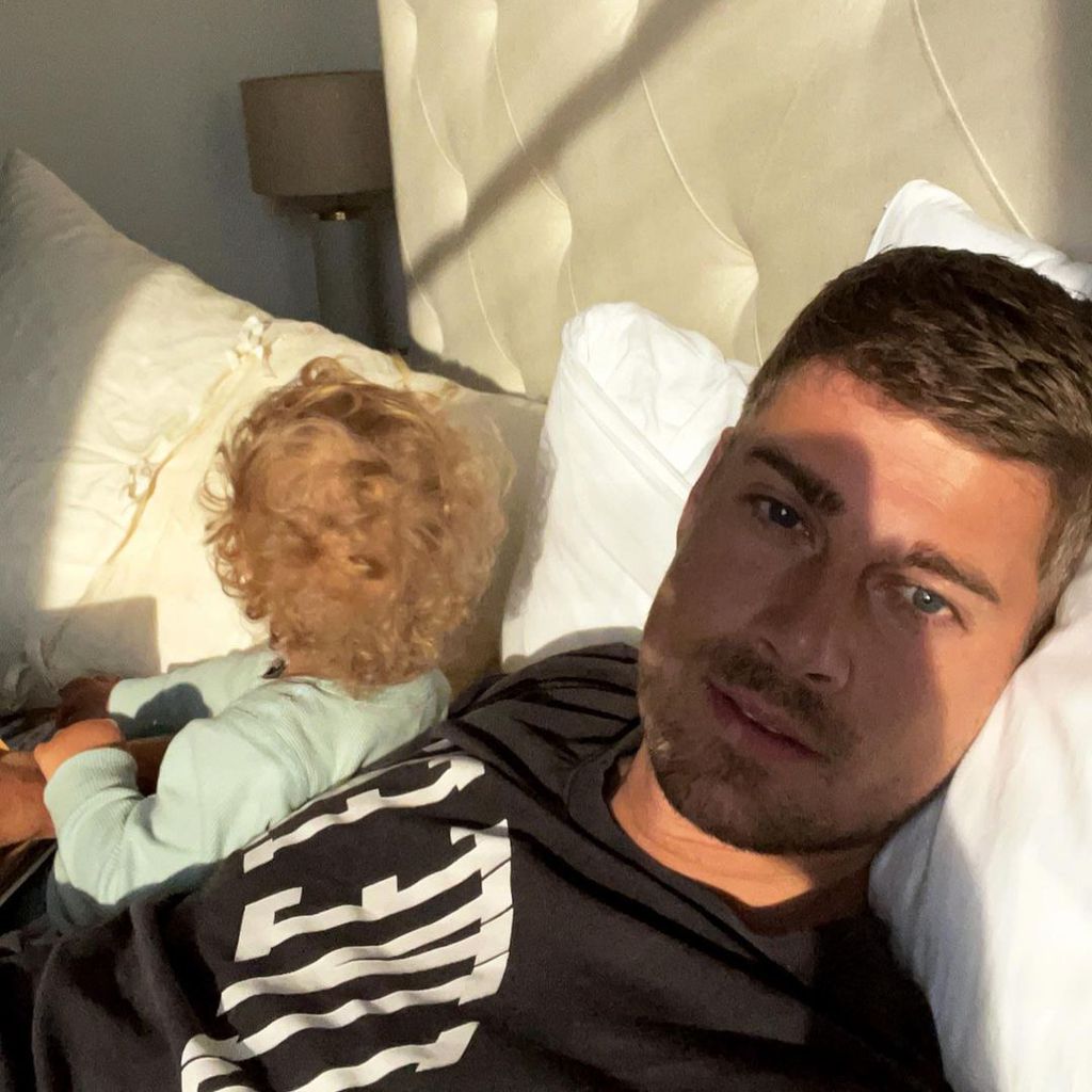 Dustin Schöne mit seiner Tochter