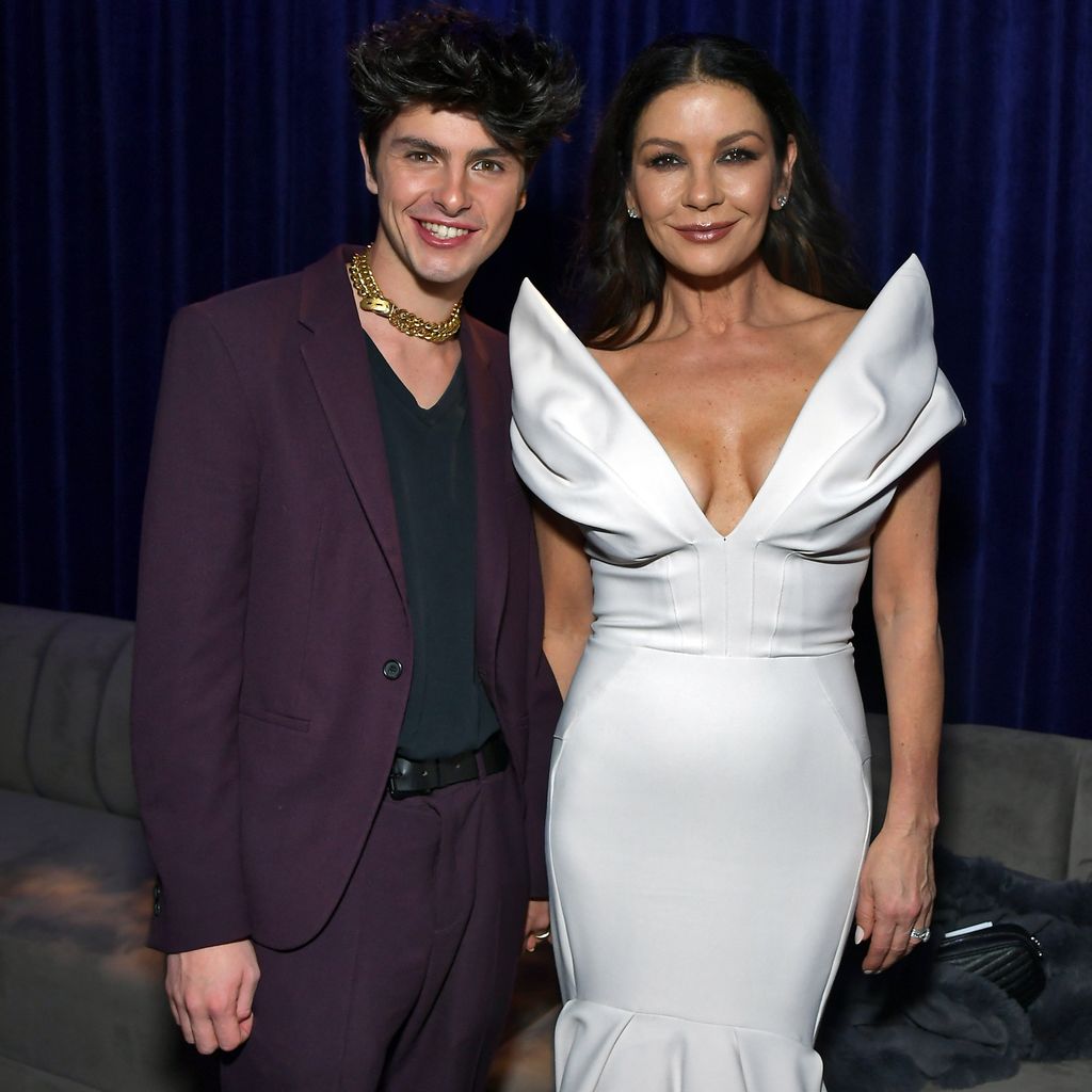 Dylan Douglas und Catherine Zeta-Jones im November 2022