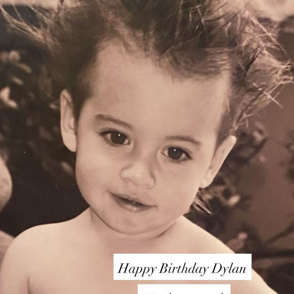 Pamela Anderson teilt ein Throwback-Bild von ihrem Sohn Dylan