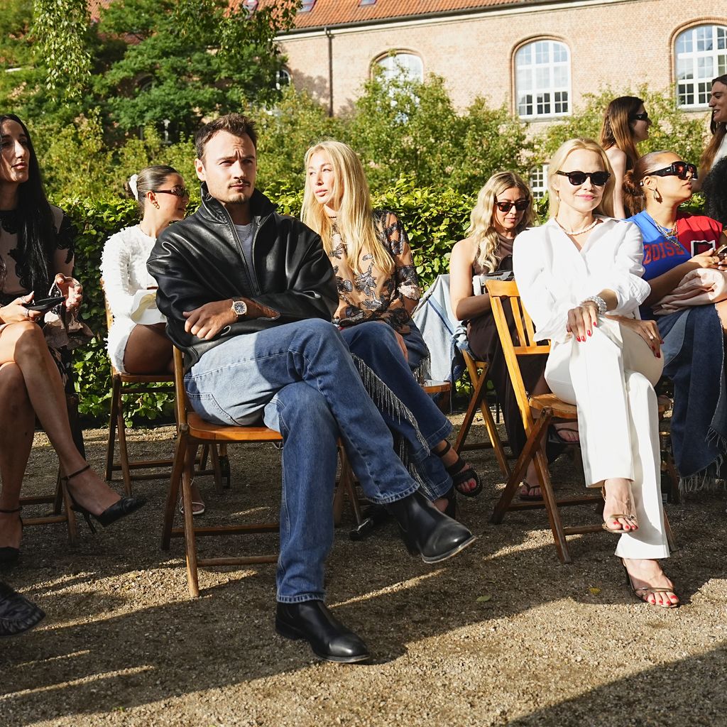 Dylan Lee Jagger, Brandon Thomas Lee und Pamela Anderson bei der Fashion Week in Kopenhagen, 2024
