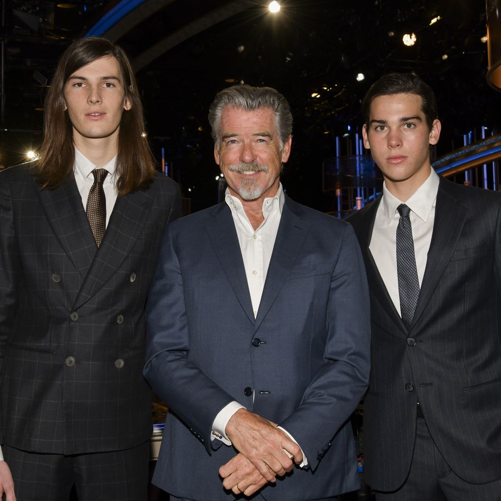 Dylan, Pierce und Paris Brosnan auf den Golden Globe Awards 2020