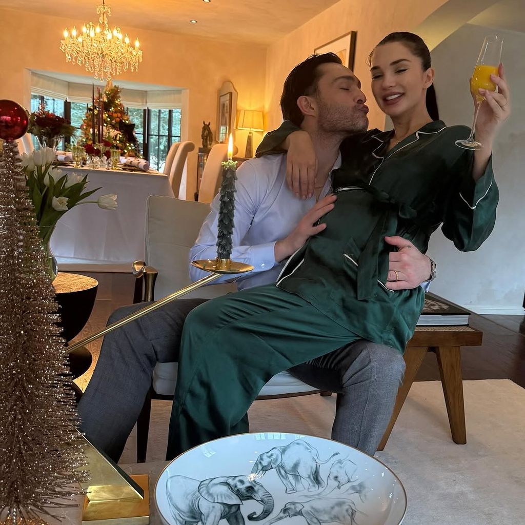 Ed Westwick und Amy Jackson, Dezember 2024