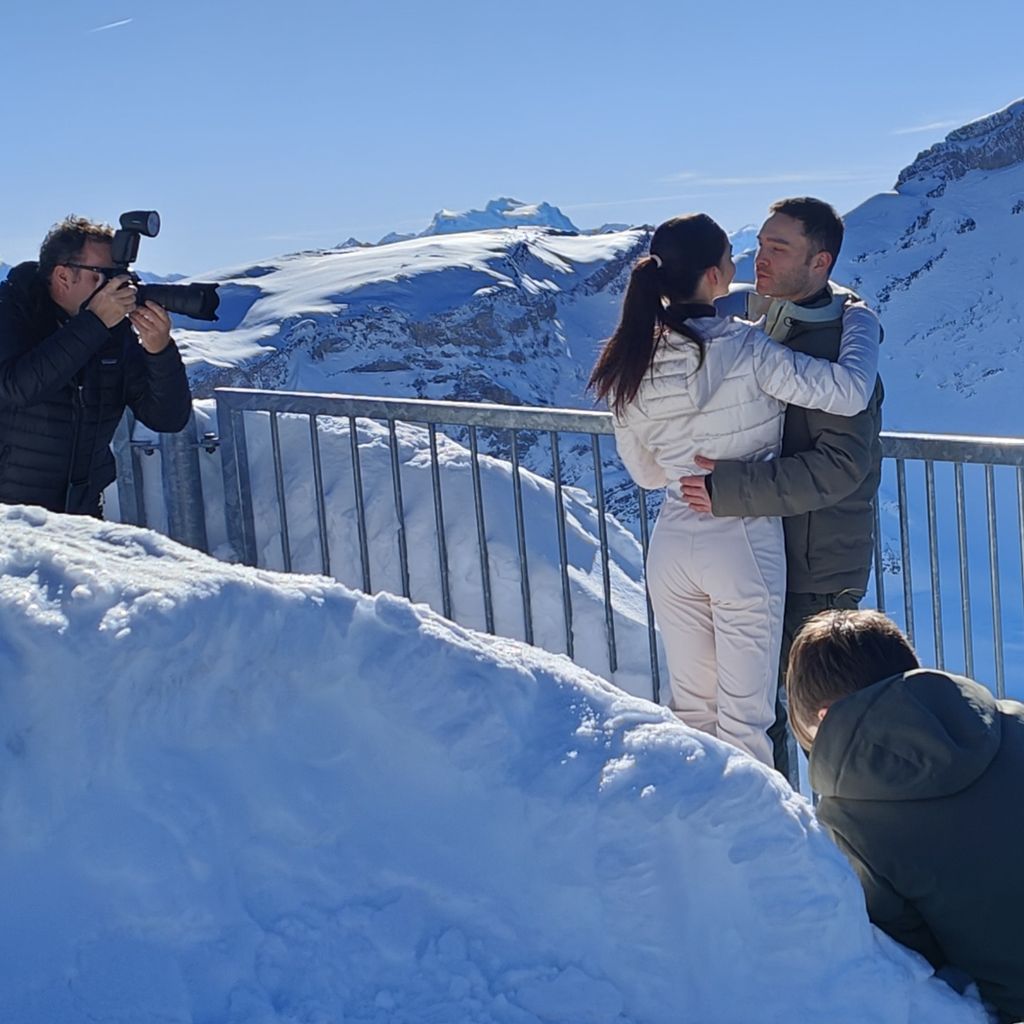 Ed Westwick und Amy Jackson im Januar 2024