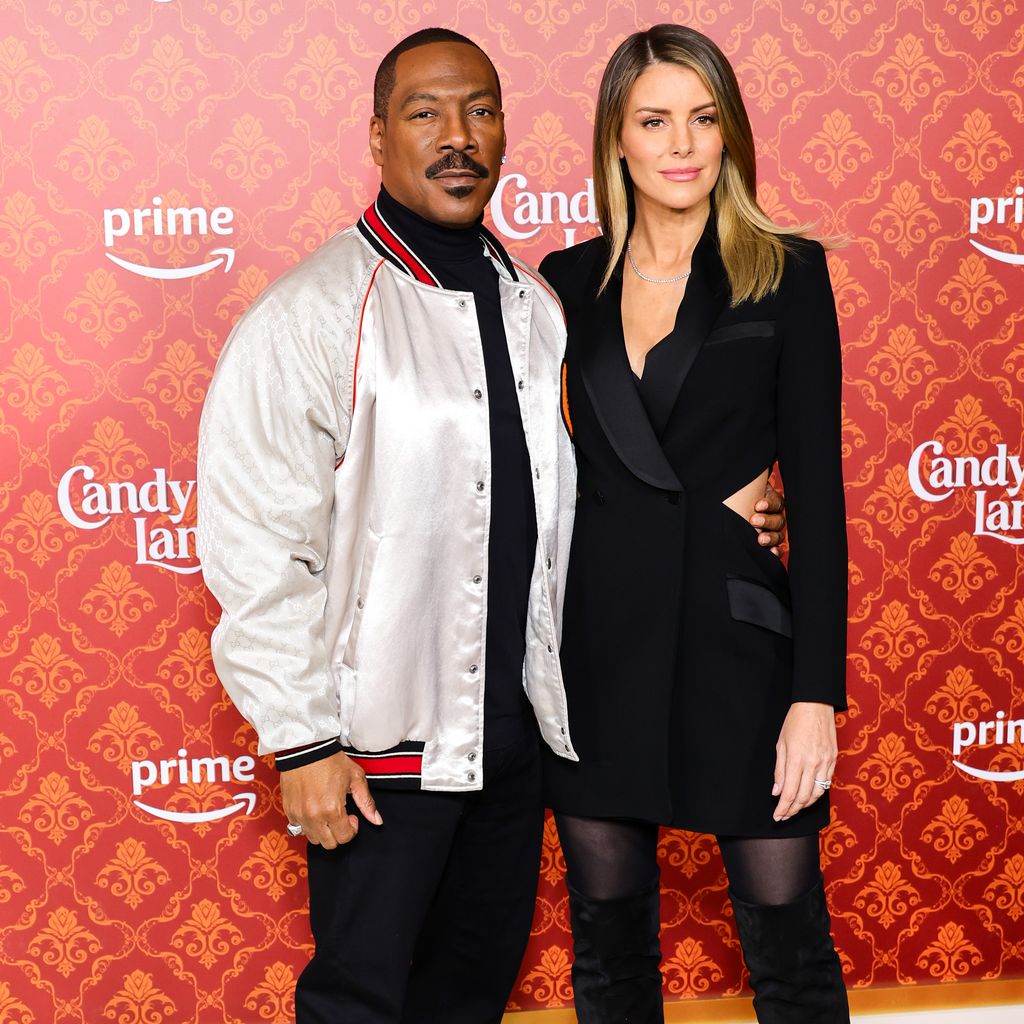 Eddie Murphy und Paige Butcher bei der Premiere von "Candy Cane Lane"