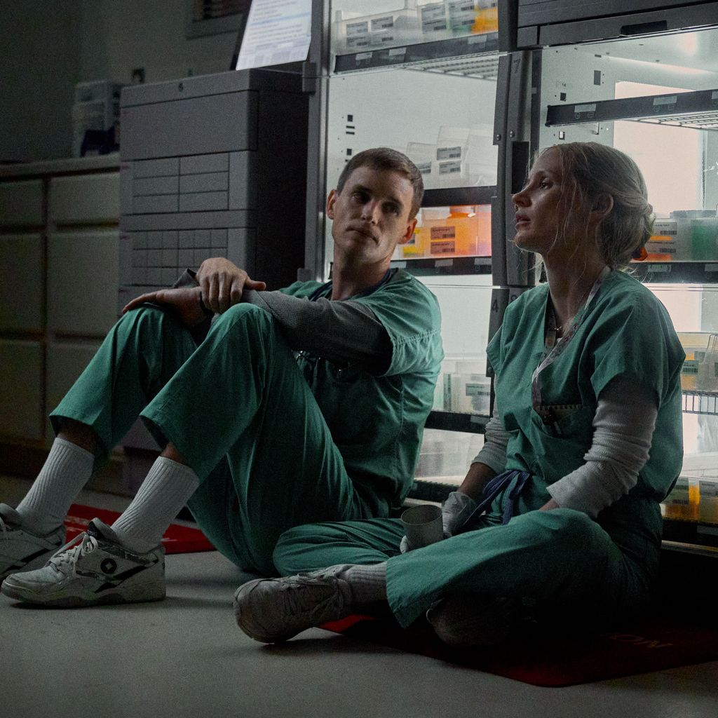 Eddie Redmayne und Jessica Chastain in "The Good Nurse"