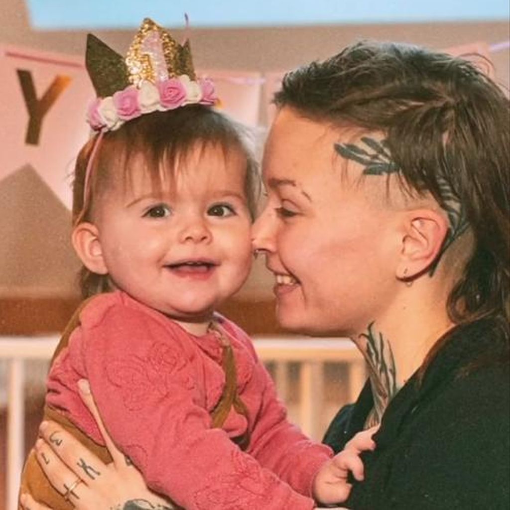 Edith Stehfest und ihre Tochter Aria