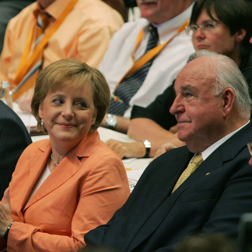 Edmund Stoiber, Angela Merkel und Helmut Kohl im Jahr 2005