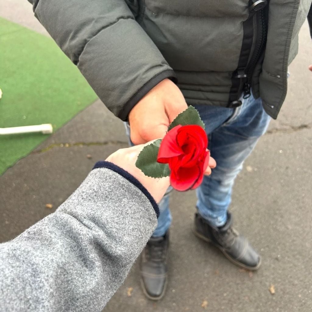 Ehemalige "Hochzeit auf den ersten Blick"-Kandidaten Nicole mit ihrem neuen Partner, April 2026