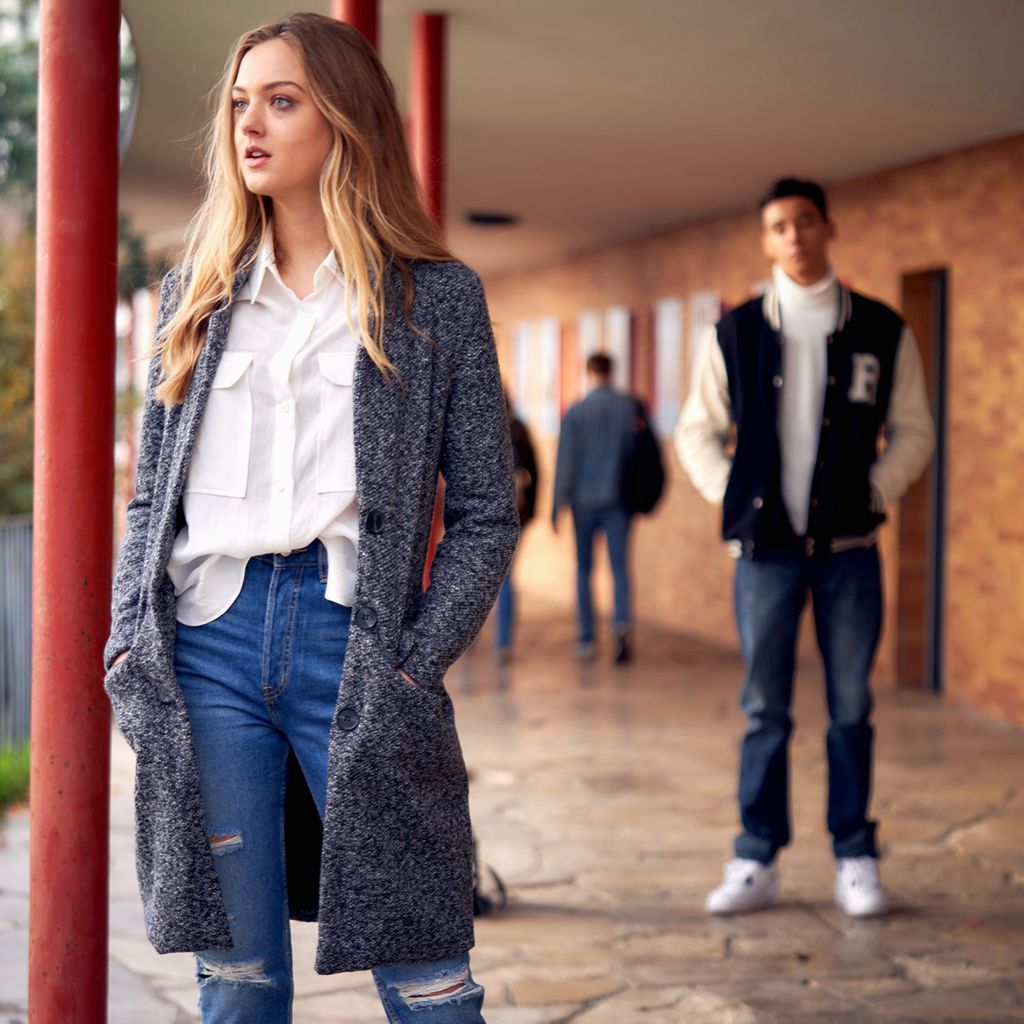 Eileen (Lilly Krug) und Tobi (San Diego Pooth) bei "Der Lehrer"