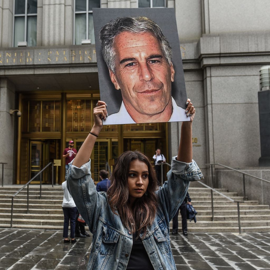 Ein Protest während des Jeffrey-Epstein-Prozesses in NYC im August 2019