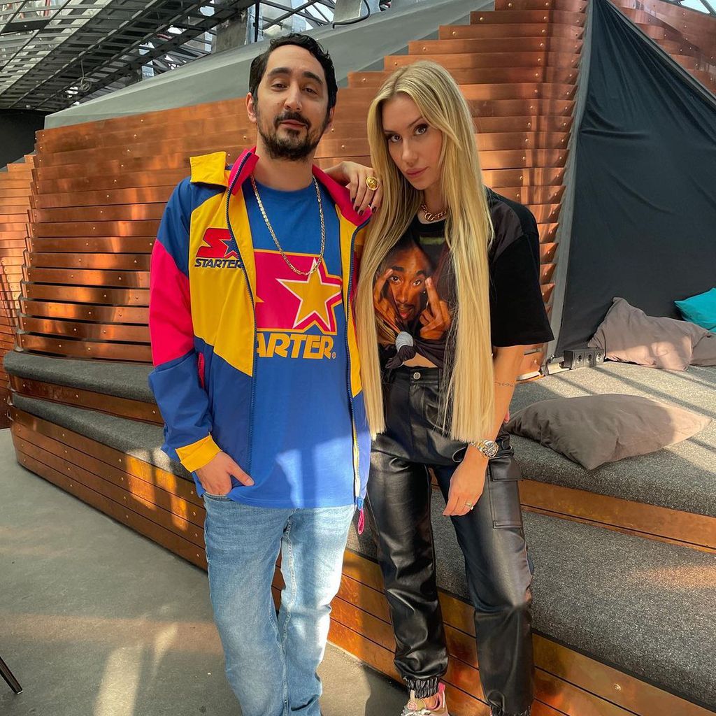 Eko Fresh und seine Frau Sarah im März 2021 in Berlin