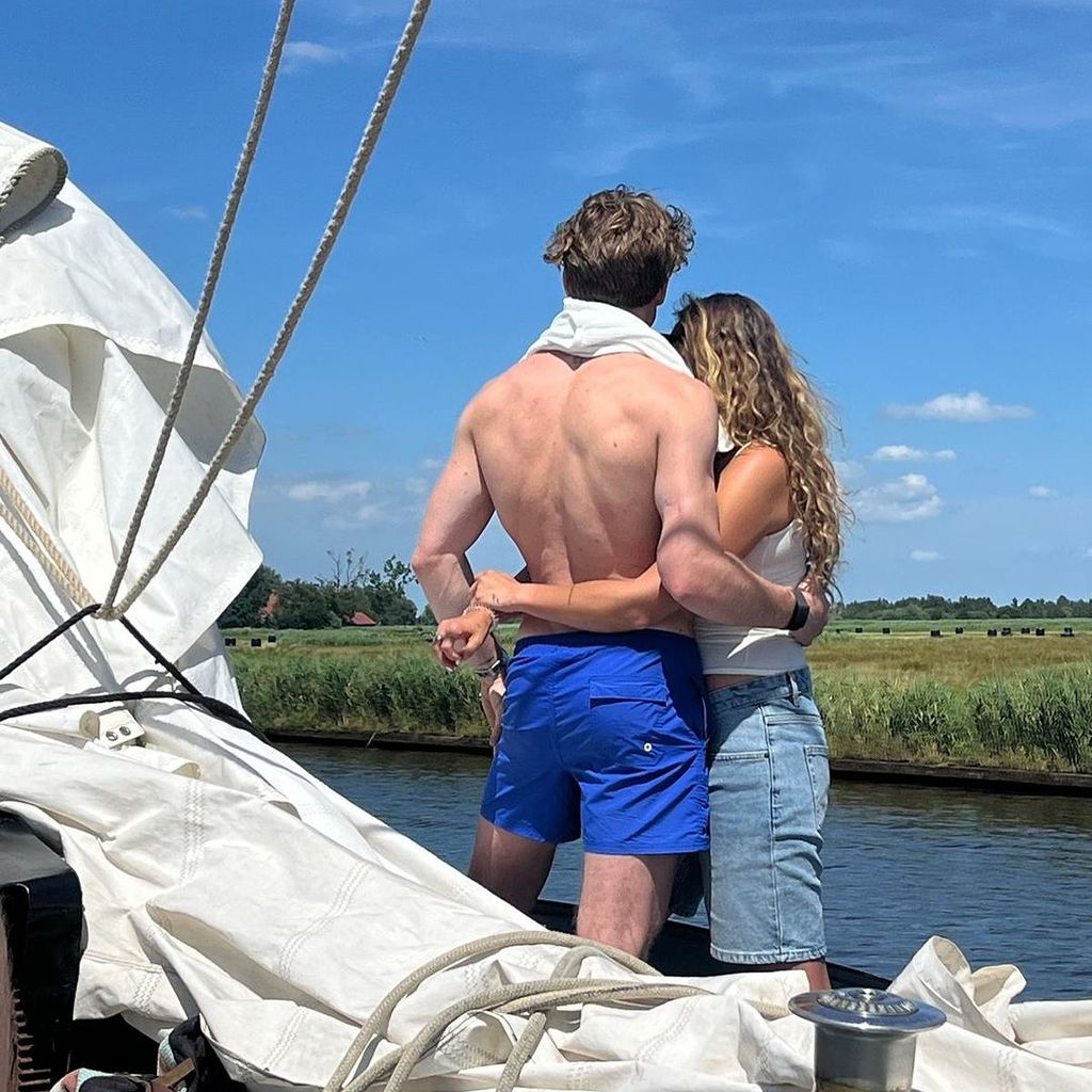 Elena Carrière und ihr Freund im Juli 2024