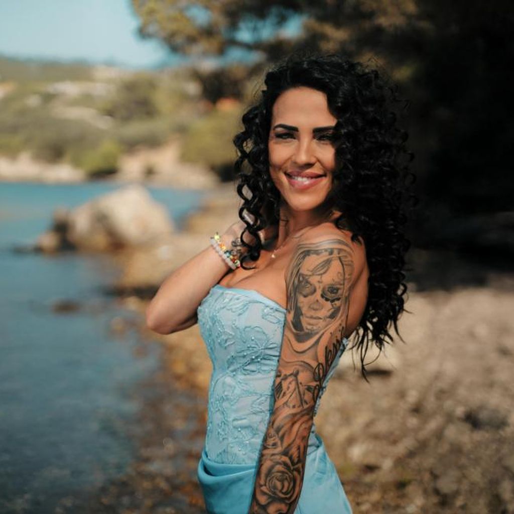 Elena Miras, "Make Love, Fake Love"-Star