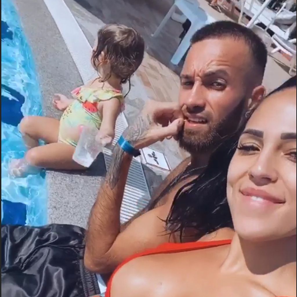 Elena Miras mit einem Freund