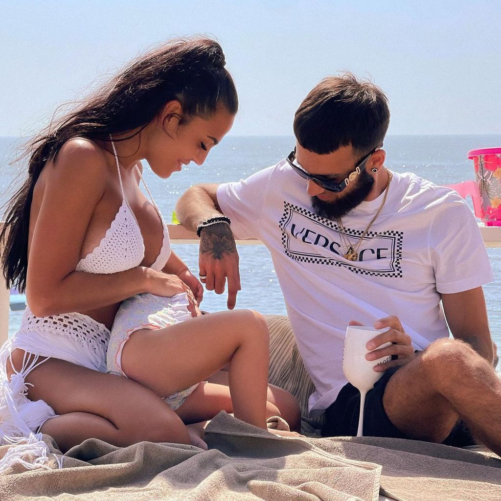 Elena Miras mit ihrer Tochter Aylen und ihrem Freund Leandro Teixeira