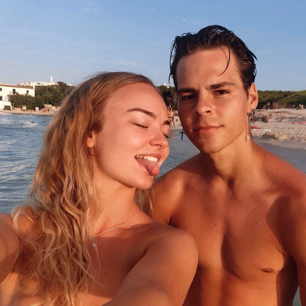 Elisa Schattenberg und ihr Freund Kempes Waldemar Tekiela in Cala Ratjada