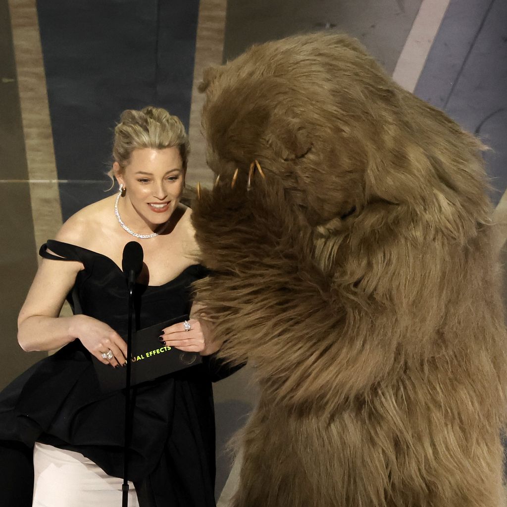 Elizabeth Banks und DJ Jazzy Jeff, Oscars 2023