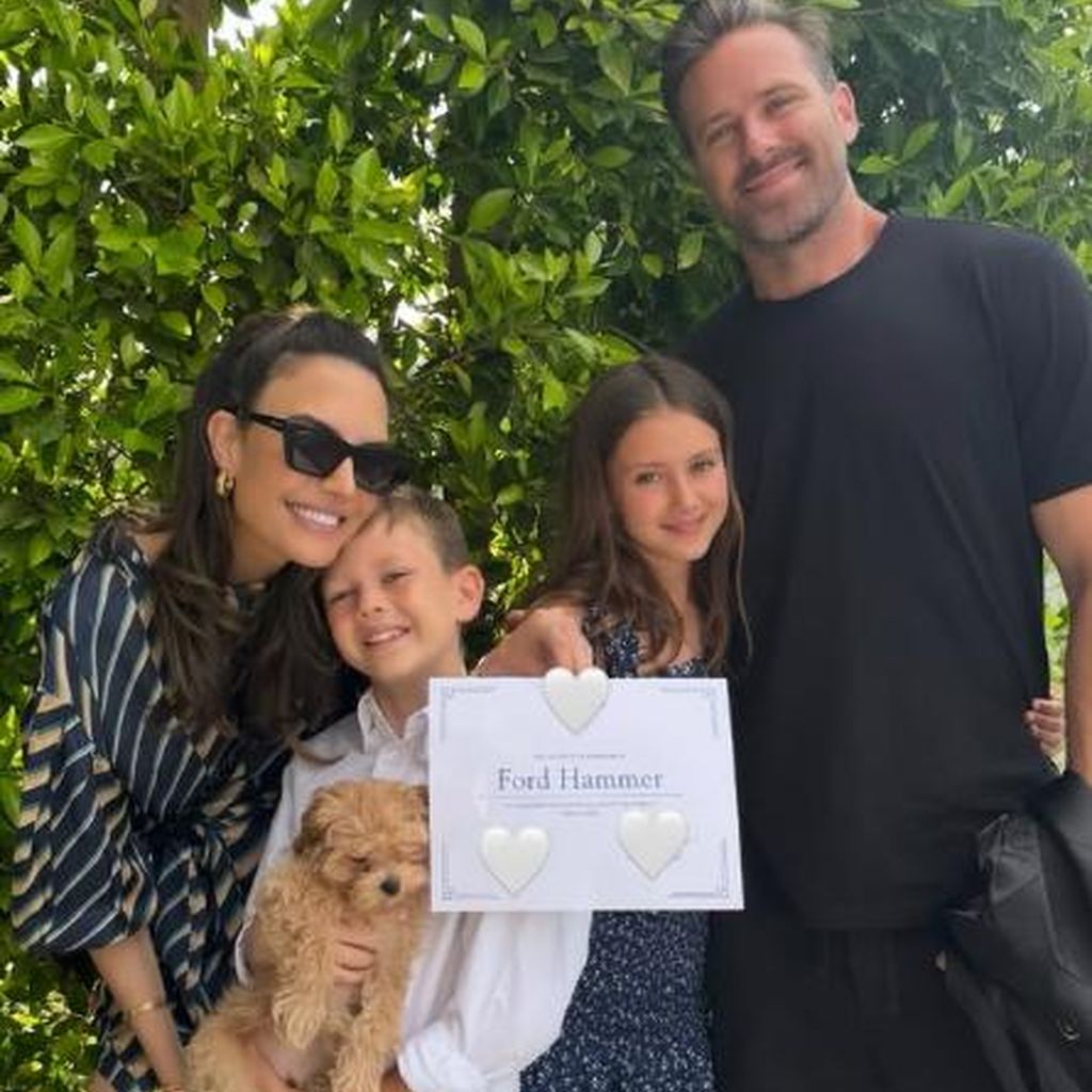 Elizabeth Chambers und Armie Hammer mit ihren Kindern Ford und Harper