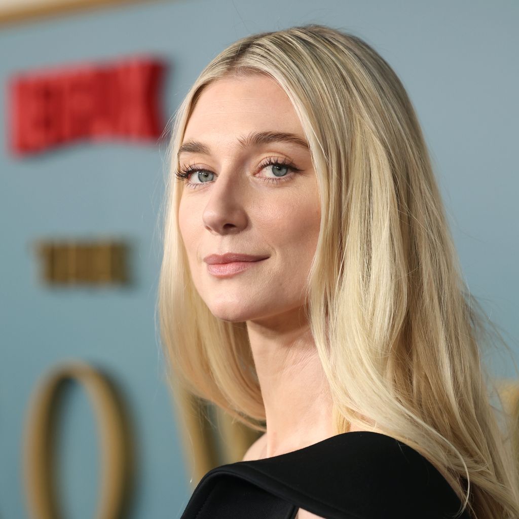 Elizabeth Debicki bei der Premiere der sechsten Staffel von "The Crown"
