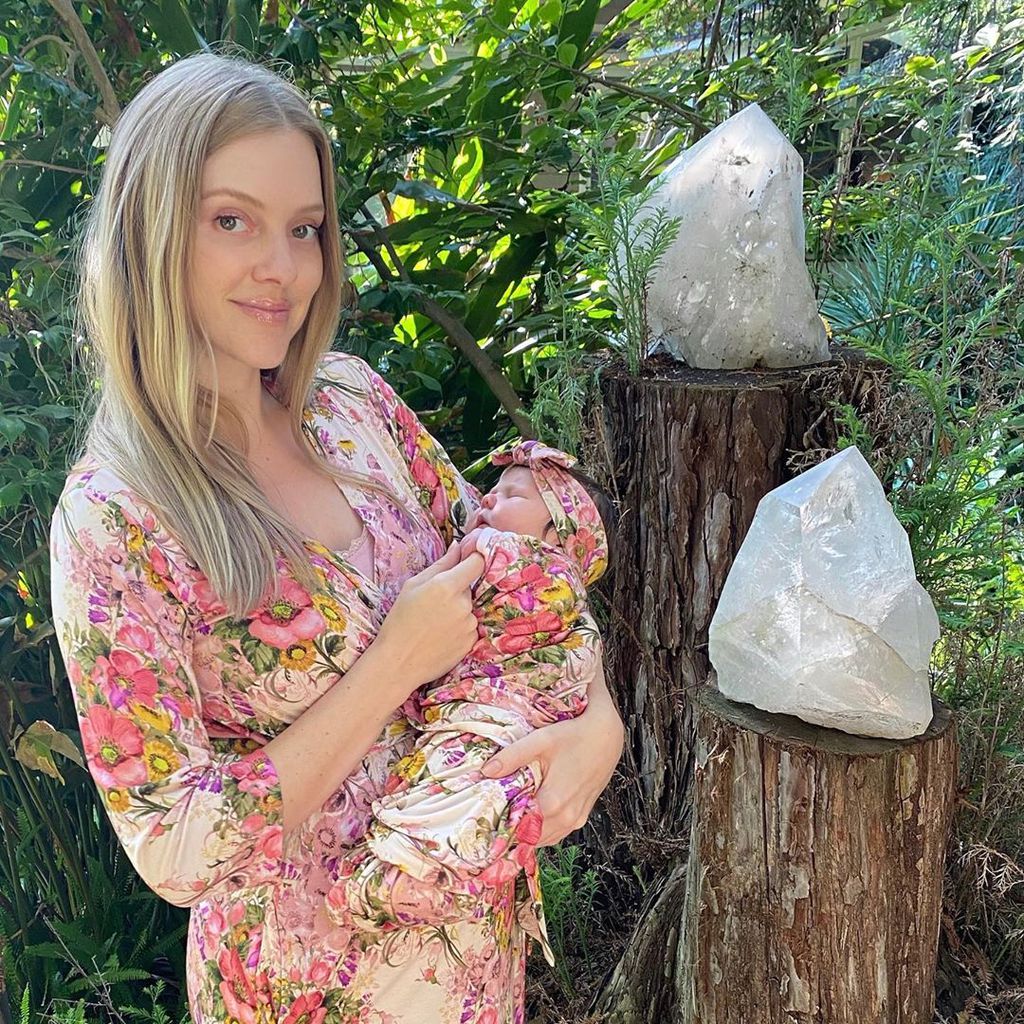 Elle Evans und Baby Lovella Dawn