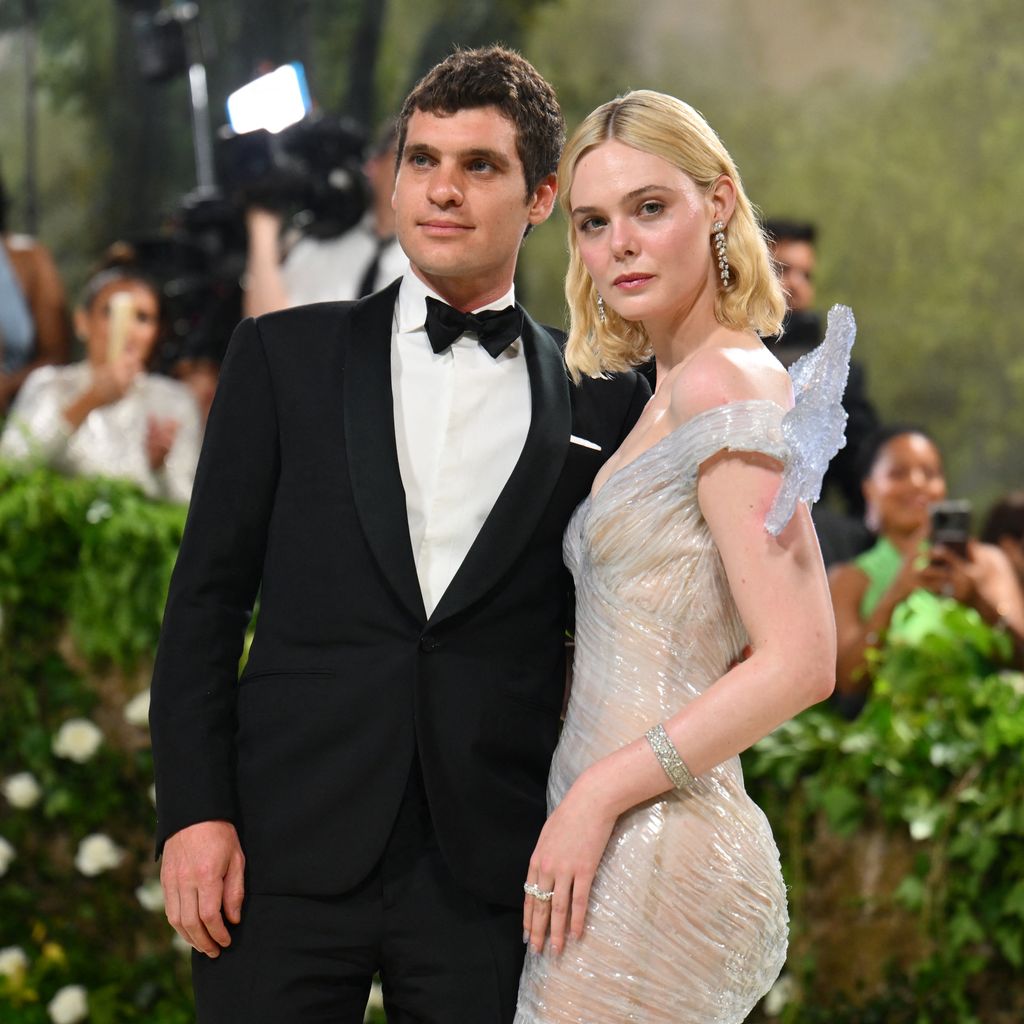 Gus Wenner und Elle Fanning bei der Met Gala 2024