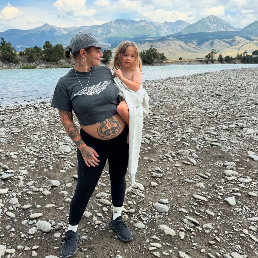 Elle King mit ihrem Sohn Lucky, September 2023