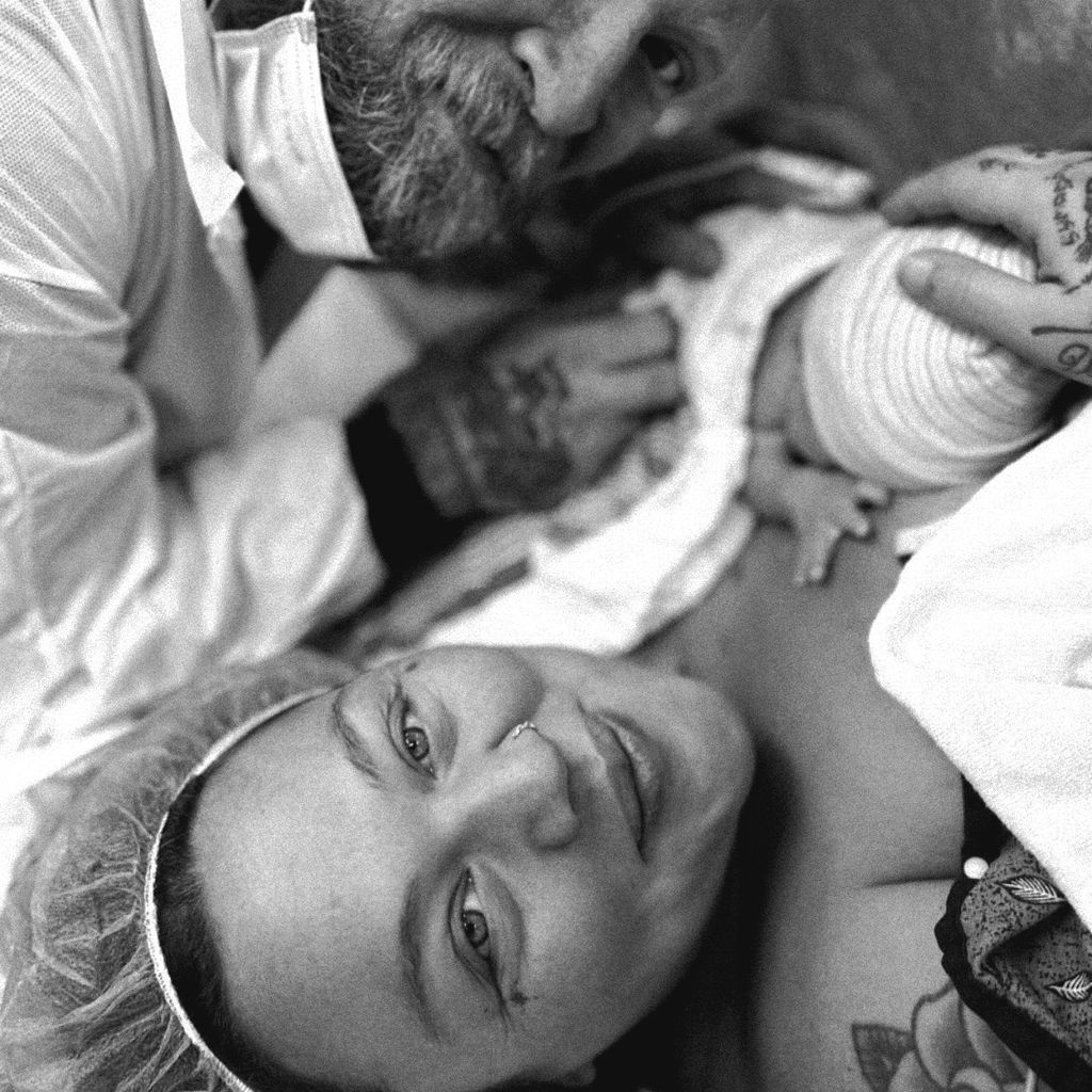 Elle King bei der Geburt ihres Babys, Februar 2025