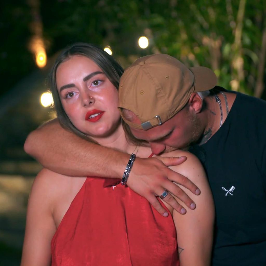 Elli und Credo bei "Temptation Island"
