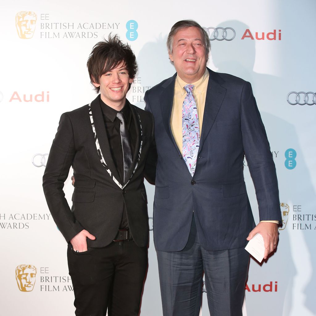Elliot Spencer und Stephen Fry bei den EE British Academy Awards 2015