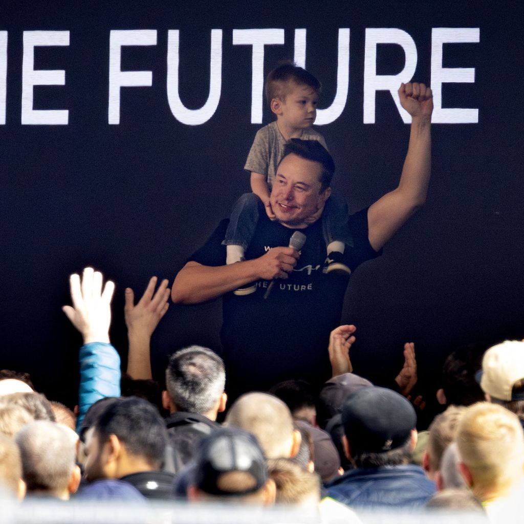 Elon Musk und sein Sohn X Æ A-Xii in Brandenburg, März 2024