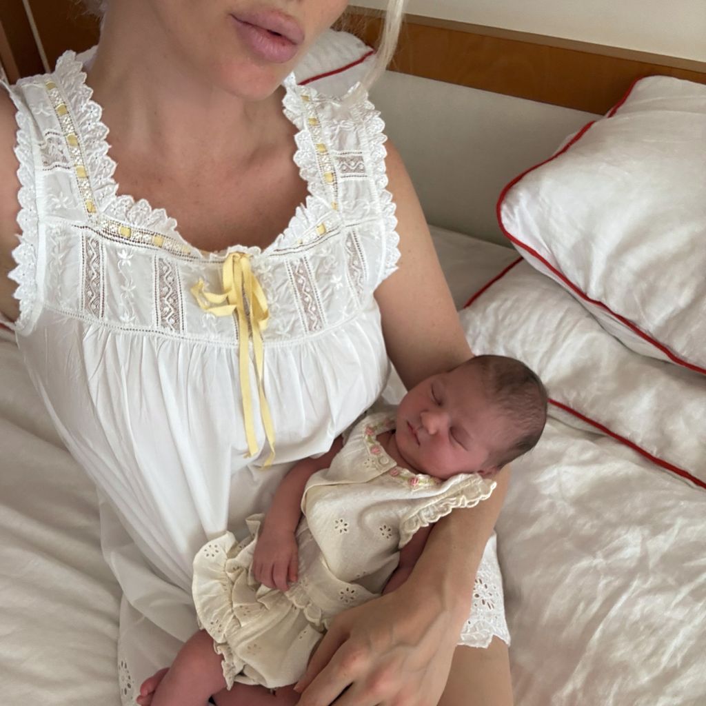 Elsa Hosk und ihr Baby, Juli 2026