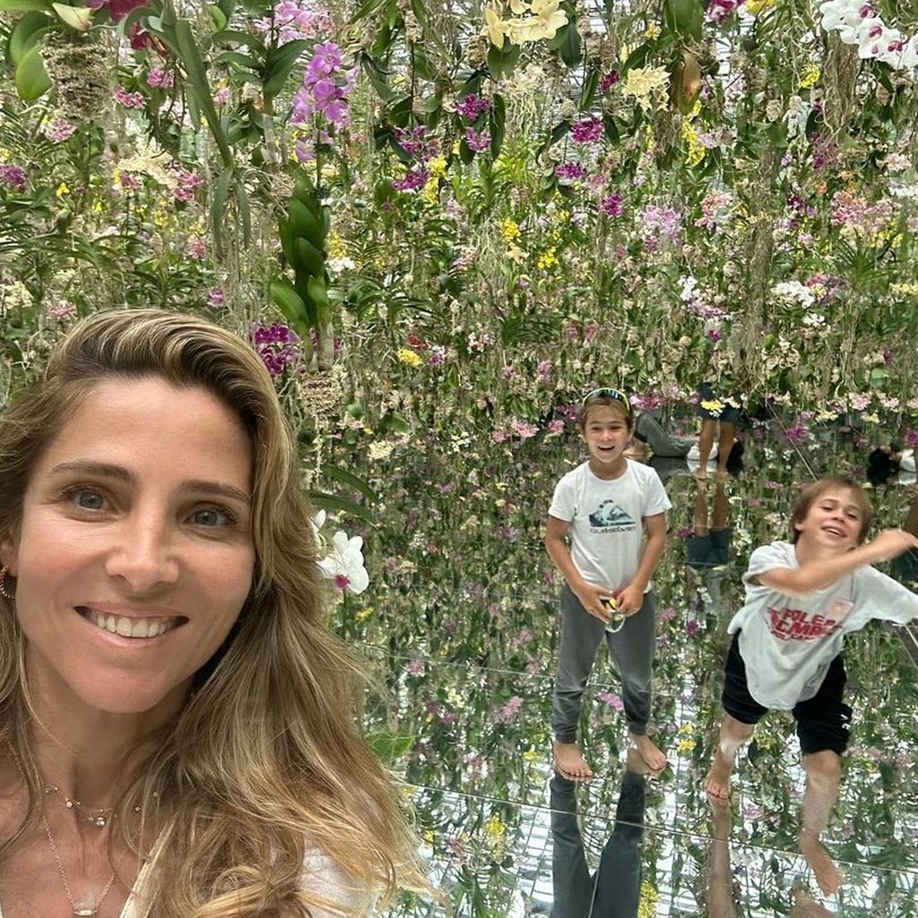 Elsa Pataky, Model, mit ihren Söhnen