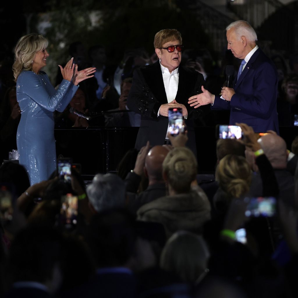 Elton John mit Jill und Joe Biden im Garten des Weißen Hauses