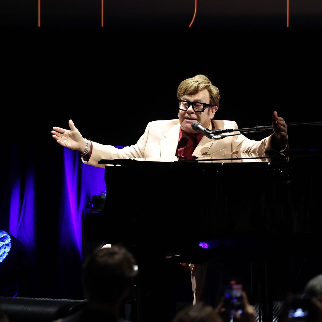 Elton John, Oktober 2024