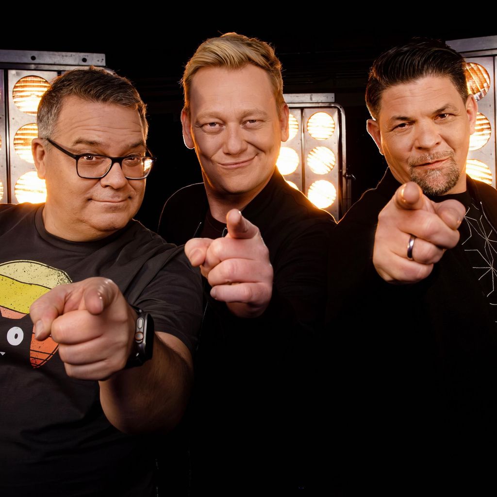 Elton, Knossi und Tim Mälzer in der Show "Drei gegen Einen"