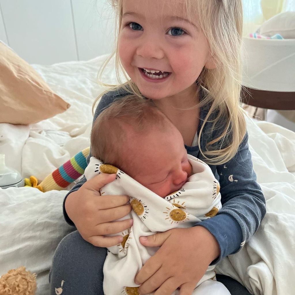Elyse Knowles Söhne Sunny und Zaii