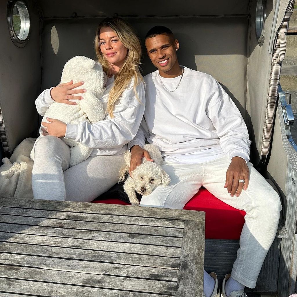 Emely Hüffer und Kevin Njie mit ihrem Sohn Ocean