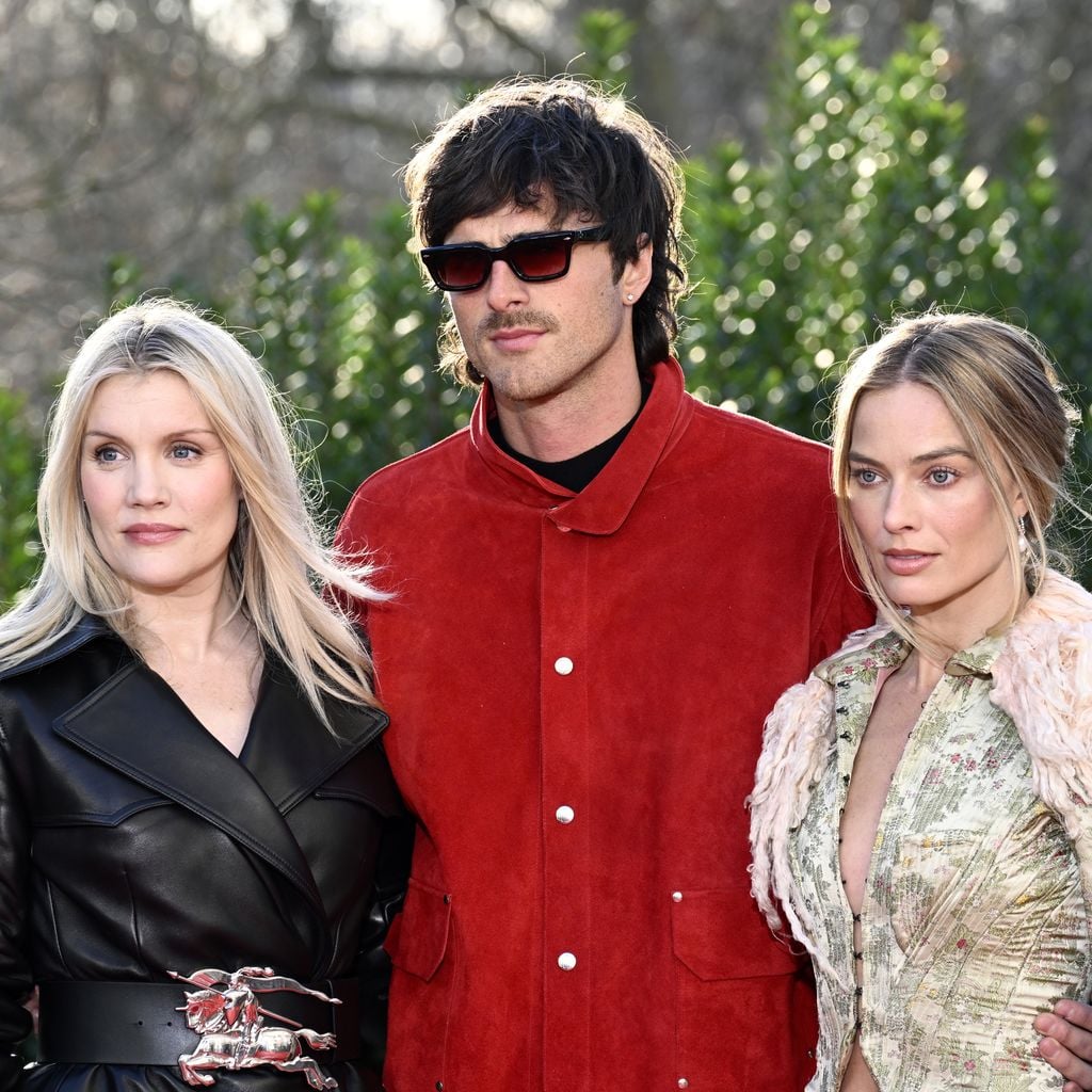 Emerald Fennell, Jacob Elordi und Margot Robbie, Februar 2026