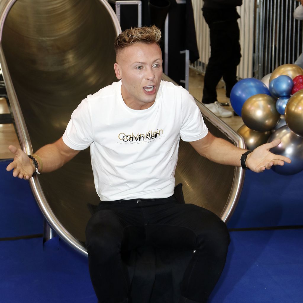Emil Kusmirek beim Promi-Rutsch-Battle in Hamburg