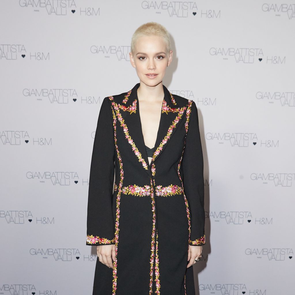 Emilia Schüle, Synchronsprecherin