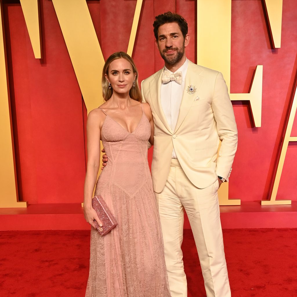 Emily Blunt und John Krasinski bei der Vanity Fair Oscar Party 2024