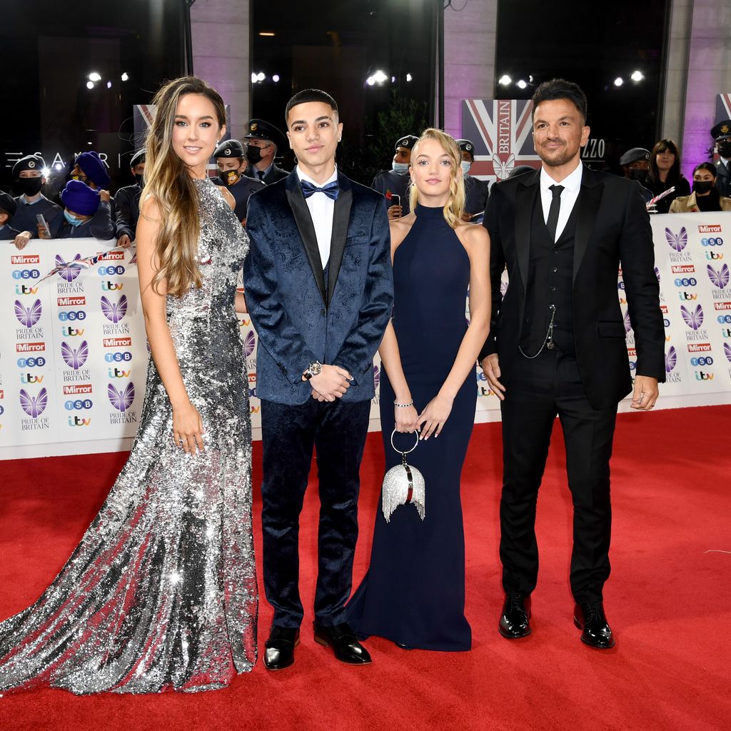 Emily MacDonagh, Junior Savva, Princess Tiaamii und Peter Andre in London im Oktober 2021