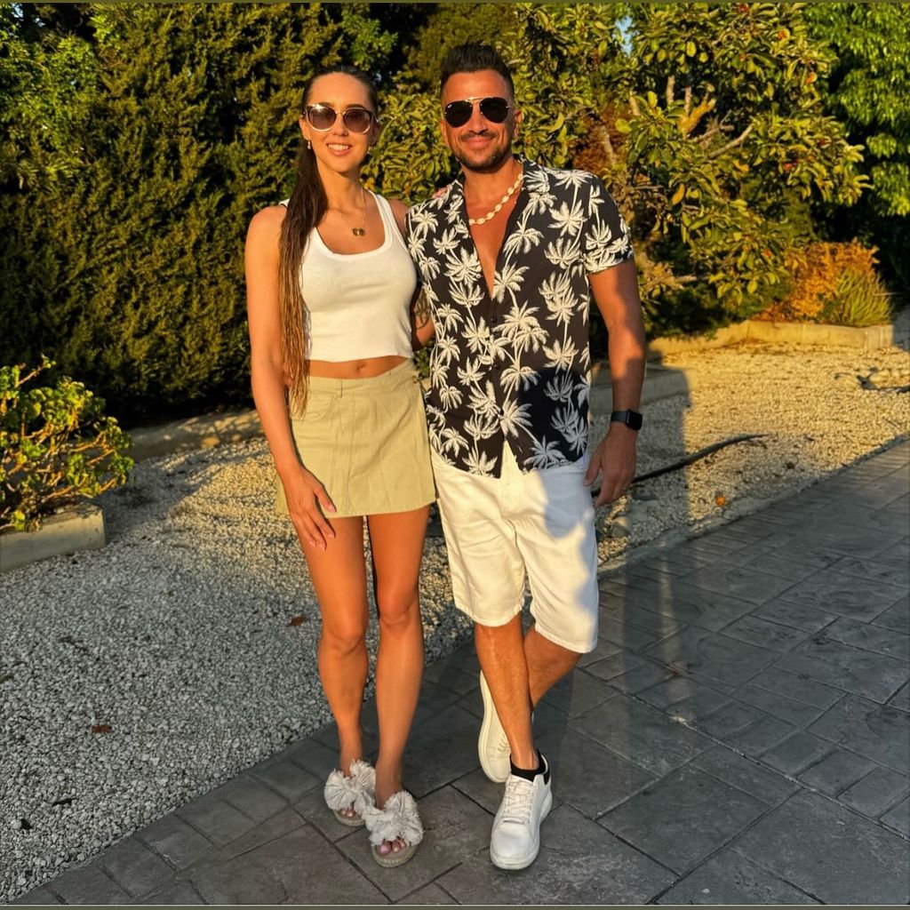 Emily MacDonagh und Peter Andre, April 2025