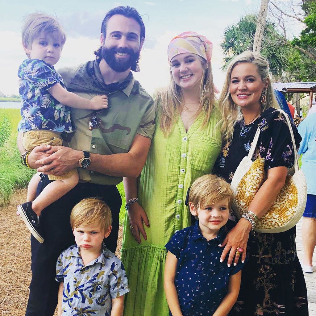 Emily Maynard Johnson mit ihrem Mann und ihren Kindern