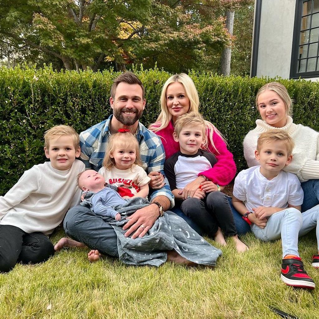 Emily Maynard Johnson und ihre Familie im November 2022