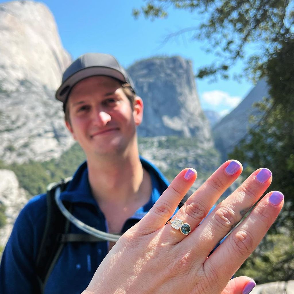 Emily Osment und ihr Partner Jack Anthony im Juni 2023