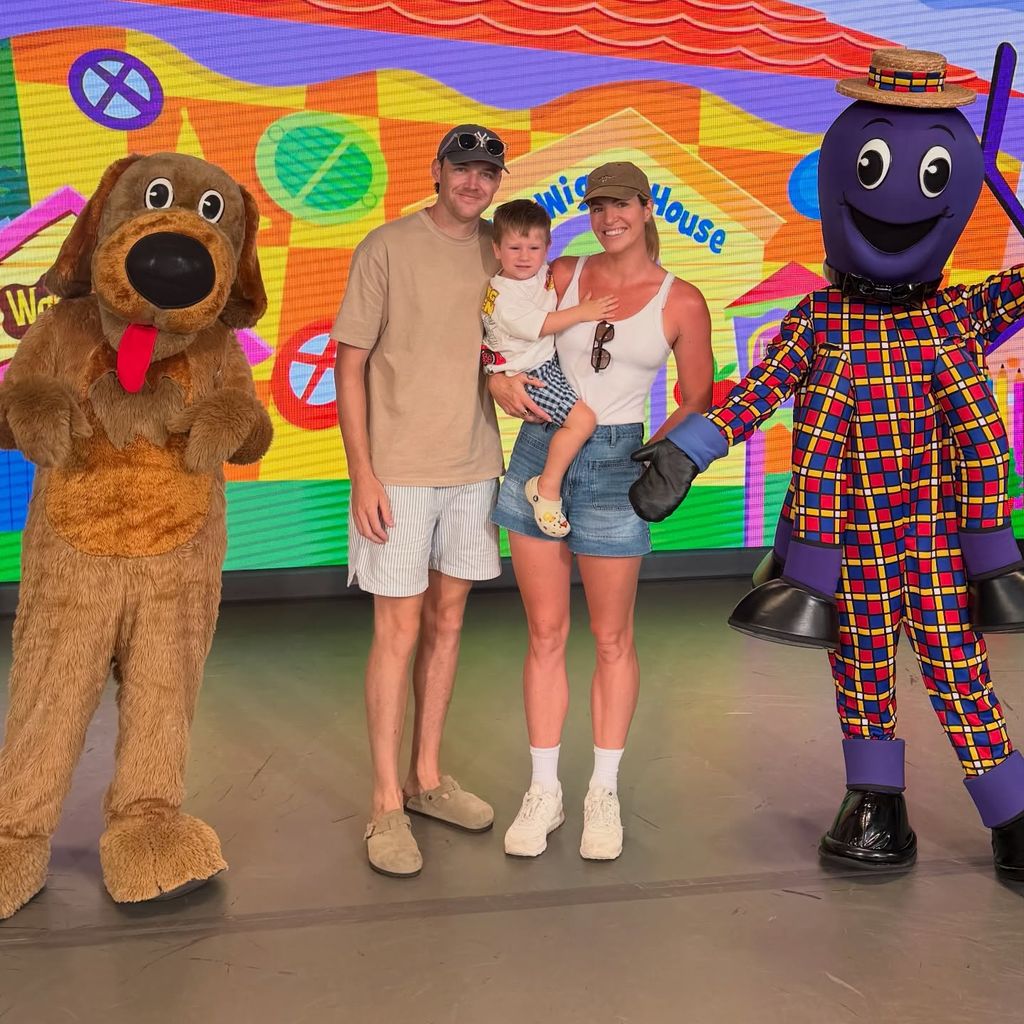 Emily Seebohm mit Freund Brandon Caust und Sohn Sampson