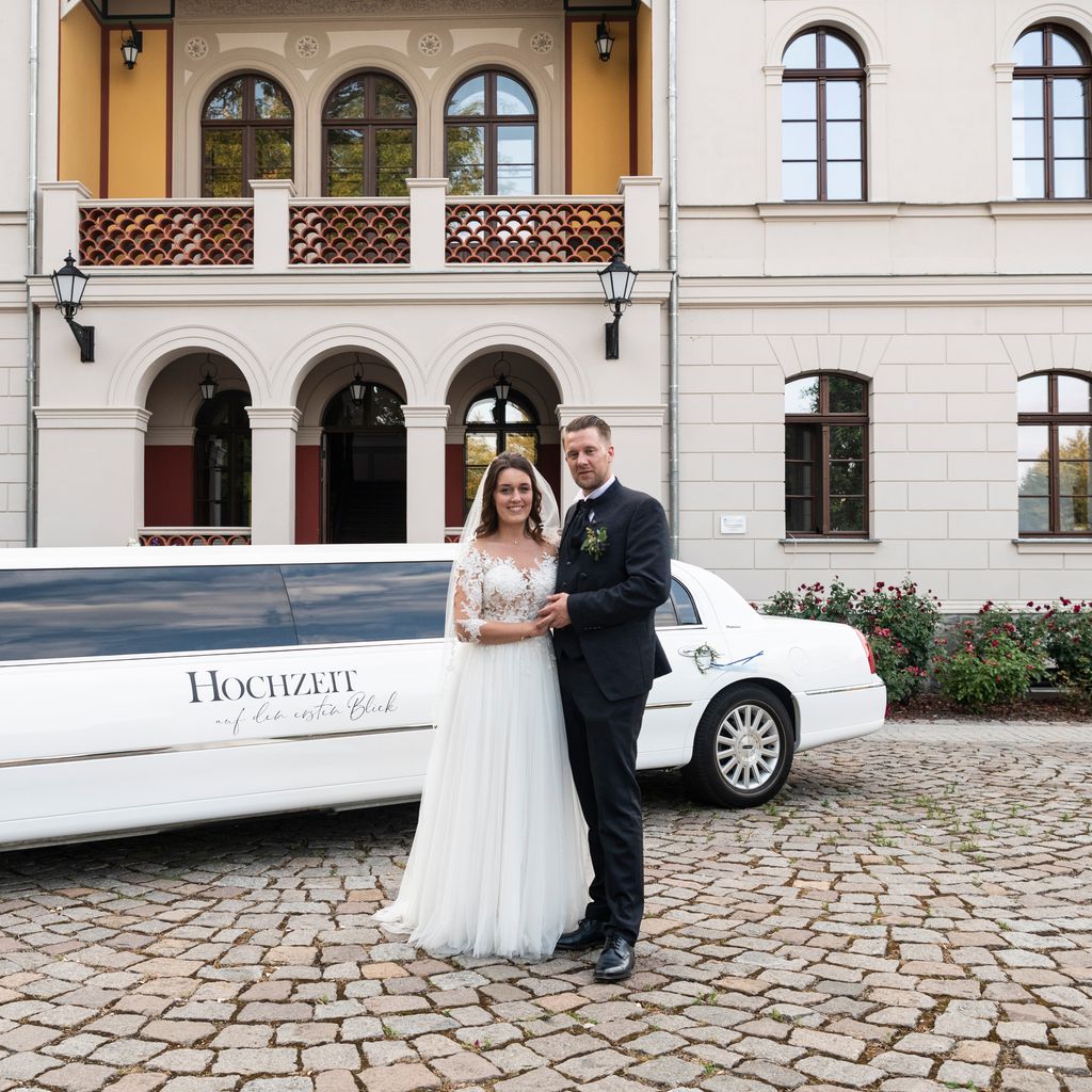 Das Hochzeitspaar Emily und Robert von "Hochzeit auf den ersten Blick"