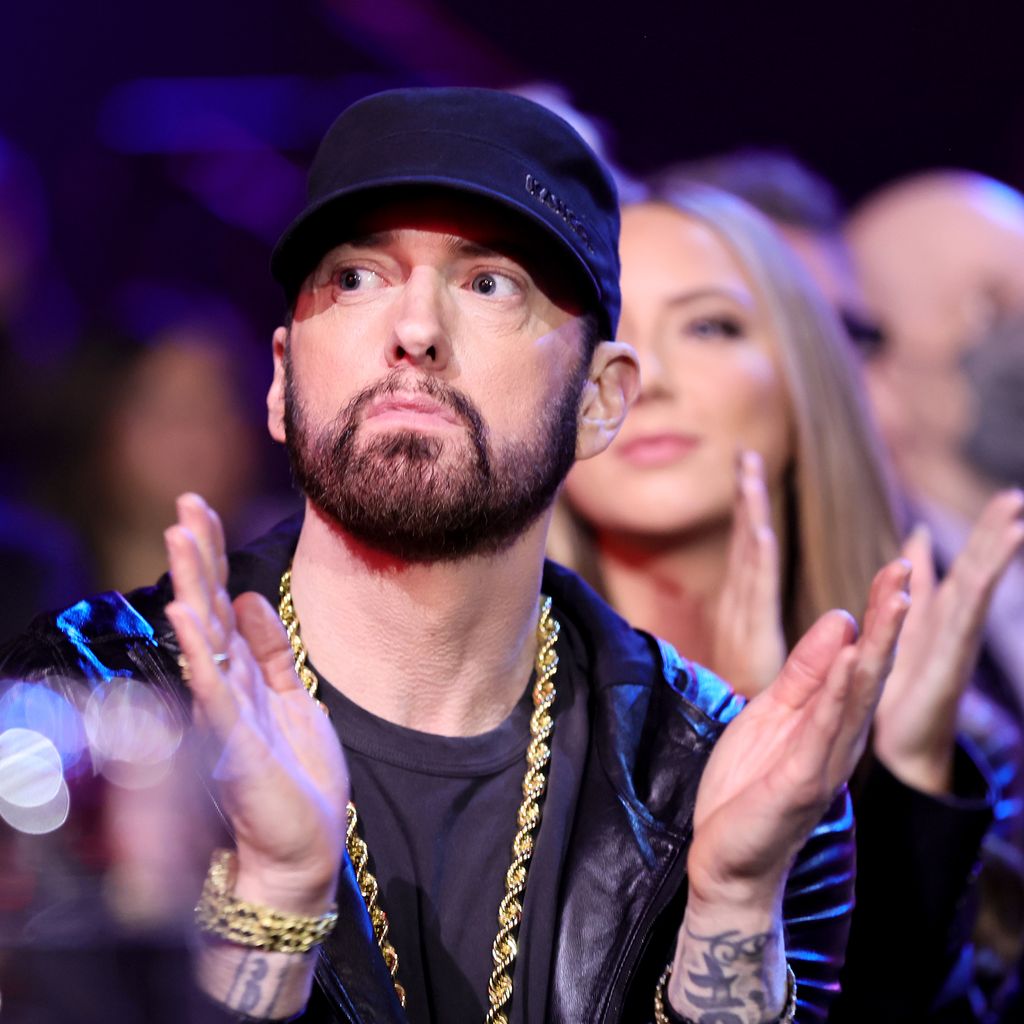 Eminem mit seiner Tochter im Hintergrund