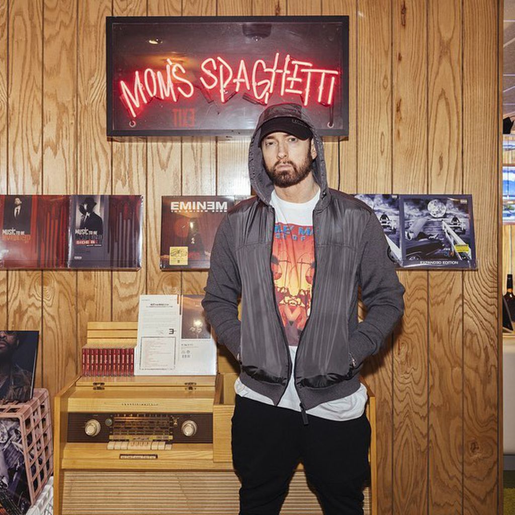 Eminem in seinem Restaurant "Mom's Spaghetti"